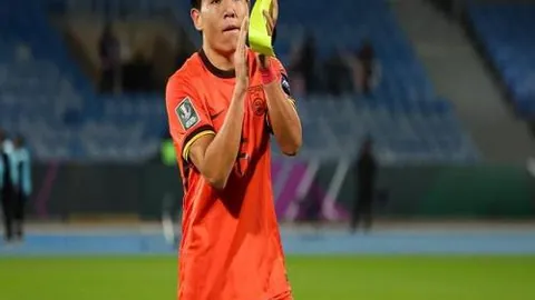 “激战正酣！希腊杯战局风云，谁能率先挺进八强，独占鳌头？”